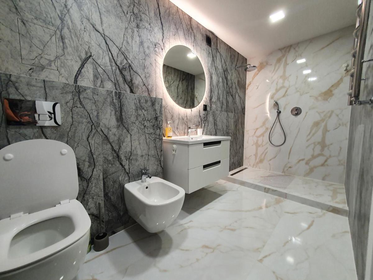 2-Bedrooms Apartment In City Center Siauliai Esterno foto