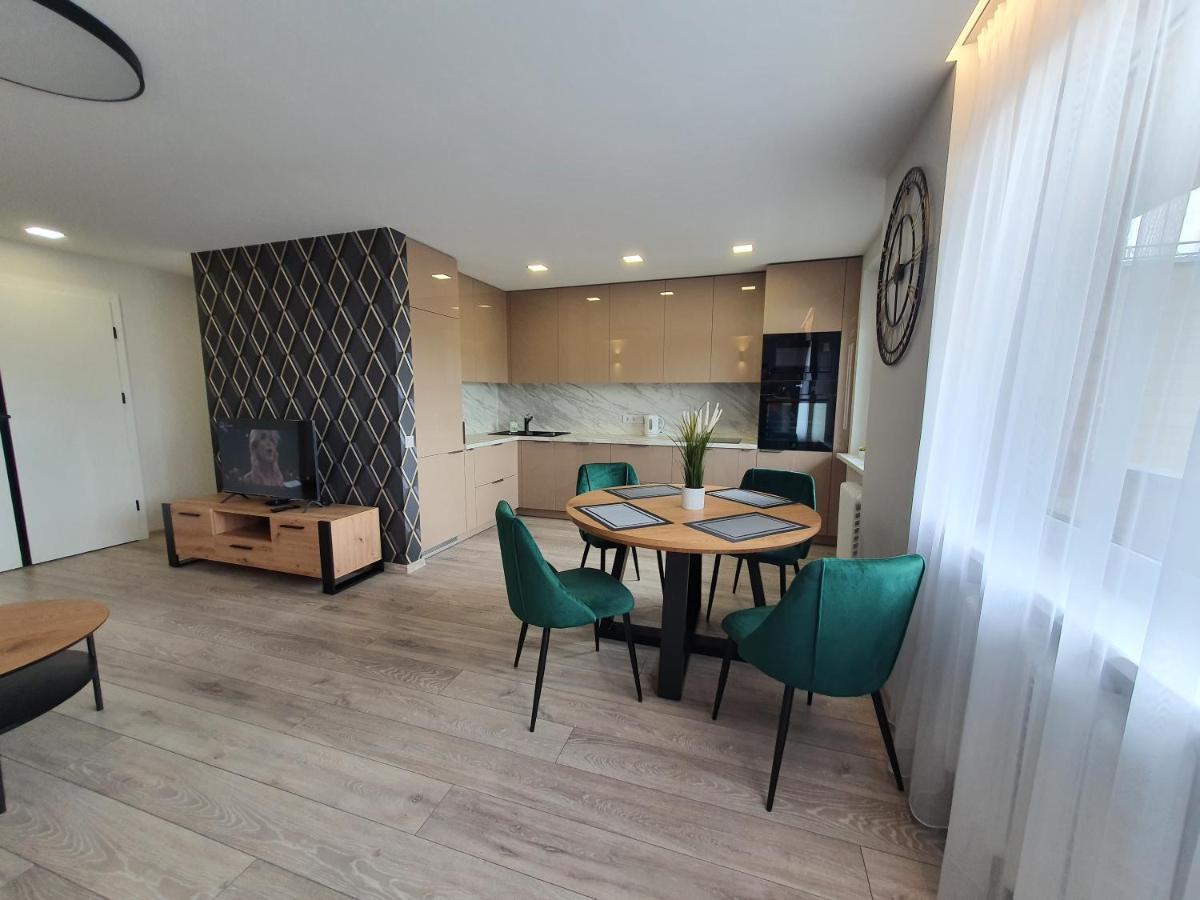 2-Bedrooms Apartment In City Center Siauliai Esterno foto