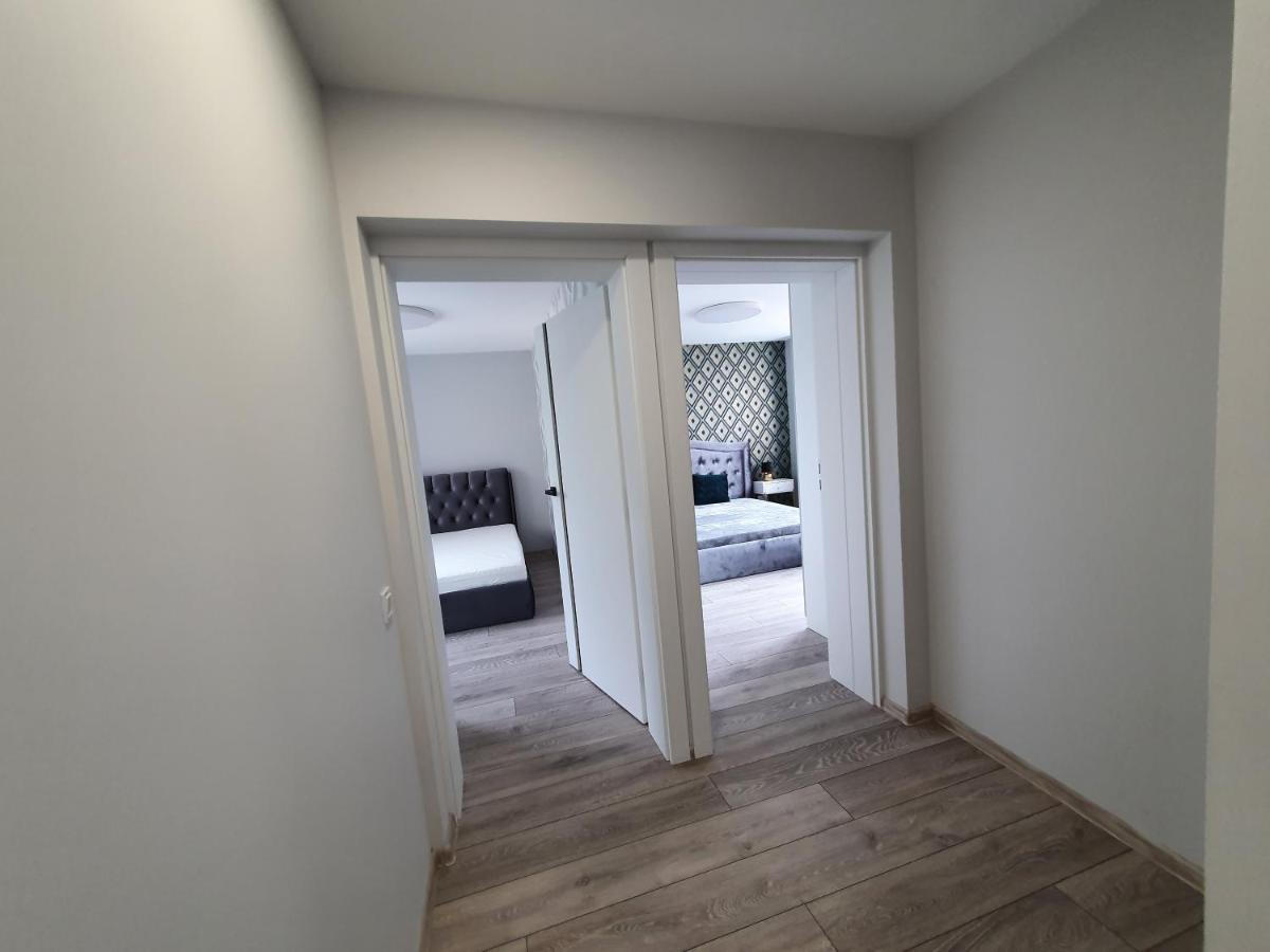 2-Bedrooms Apartment In City Center Siauliai Esterno foto